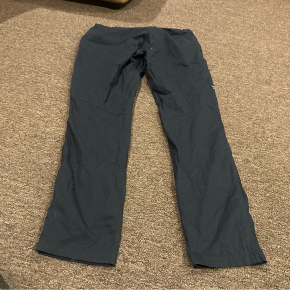 Arc'teryx Pants Mens 36x30 Black Nylon Hiking Climbing Cargo Pockets Outdoor - Picture 3 of 5